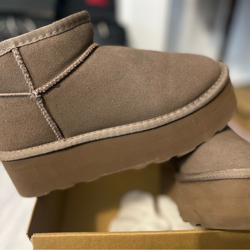cushionare Hippy Cozy Platform Ankle Boot size 6.5